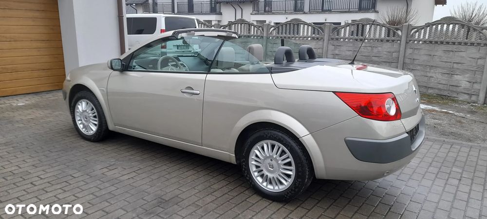 Renault Megane 2.0 Coupe-Cabriolet Confort Authenique - 10