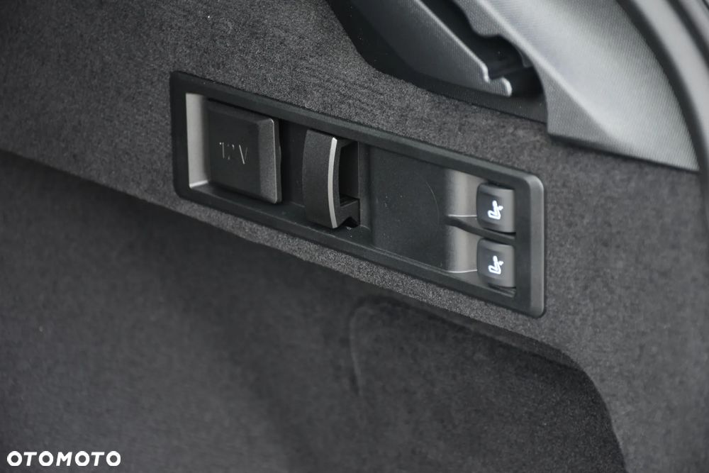 BMW M3 Competition M xDrive - 30