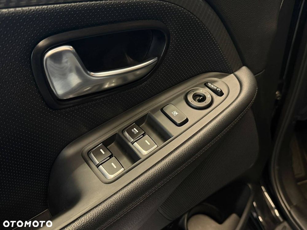 Kia Carens 2017