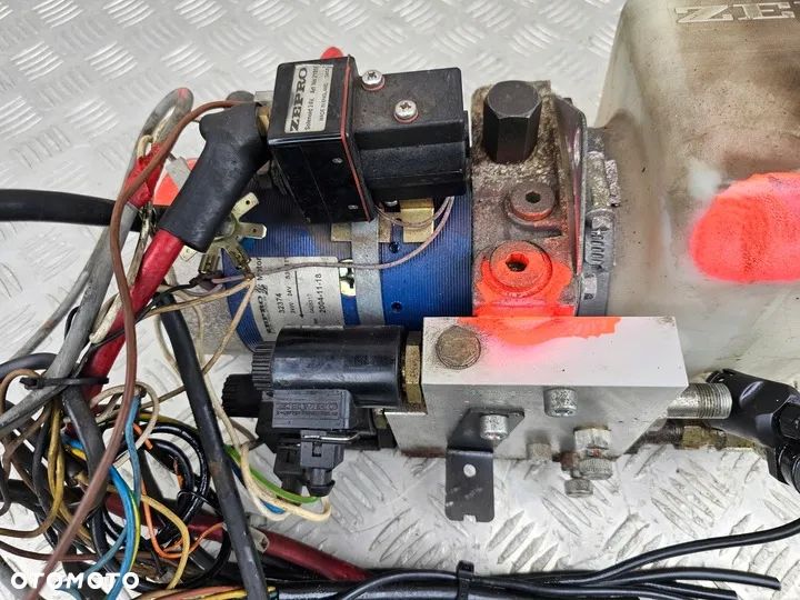 POMPA HYDRAULICZNA AGREGAT SILNIK ZBIORNIK WINDY ZEPRO TYP: 32374 2 kW 24V - 2
