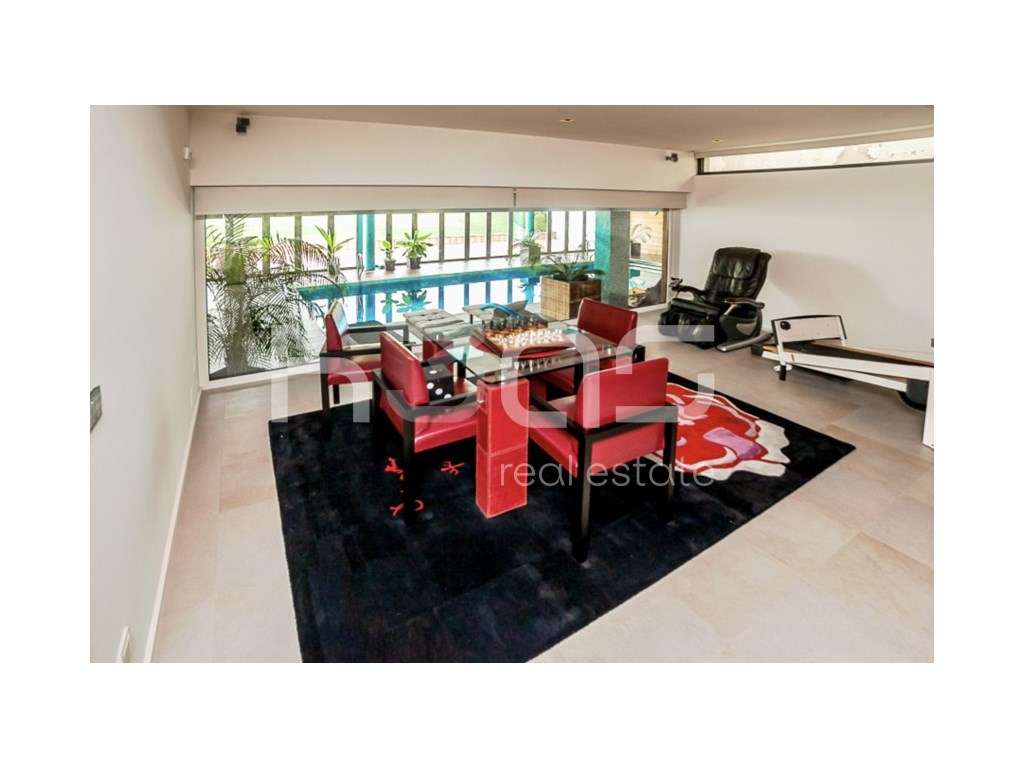 MORADIA T6 DE LUXO COM PISCINA INTERIOR E 5800M² DE TERRENO | BRAGA - Grande imagem: 3/12