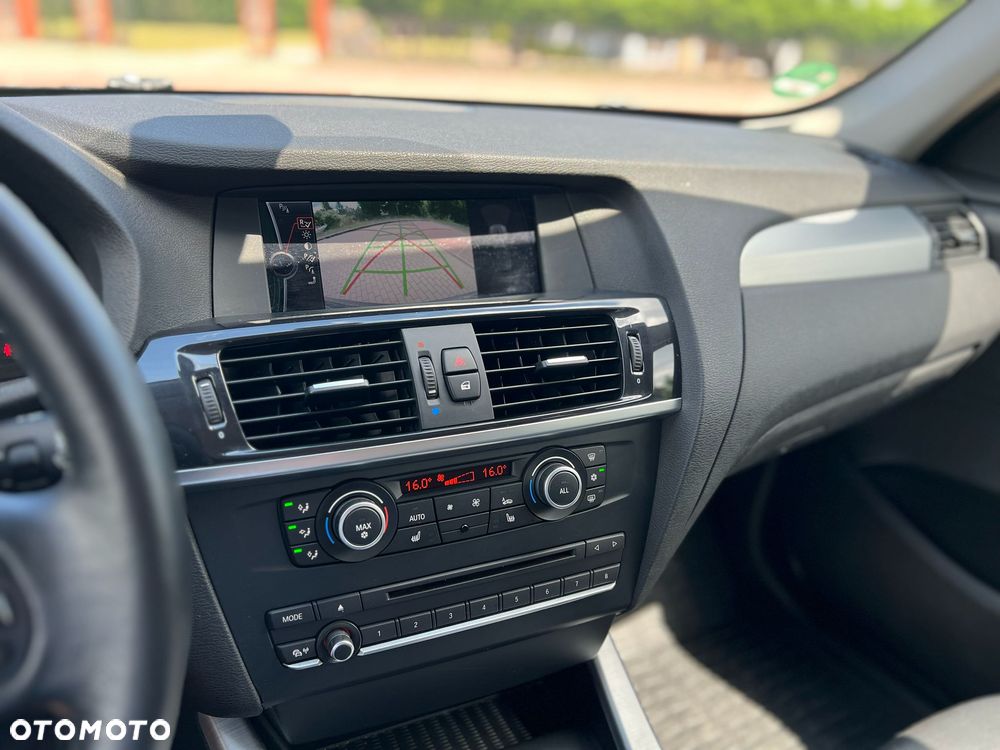 BMW X3 xDrive20d - 8