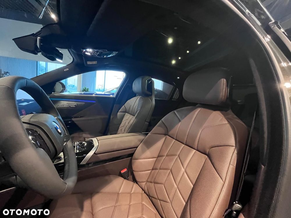 BMW Seria 7 740 xDrive mHEV sport - 11
