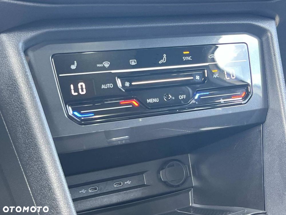 Volkswagen Tiguan - 20