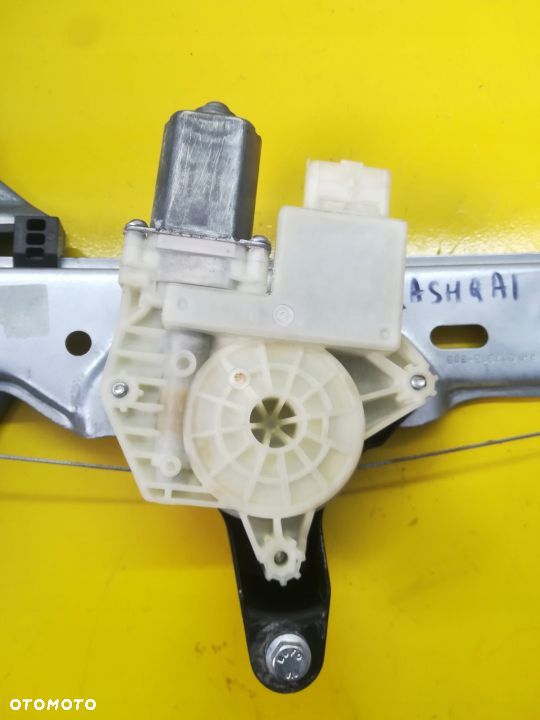 NISSAN QASHQAI J11 PODNOŚNIK SZYBY PRAWY PRZÓD - 6