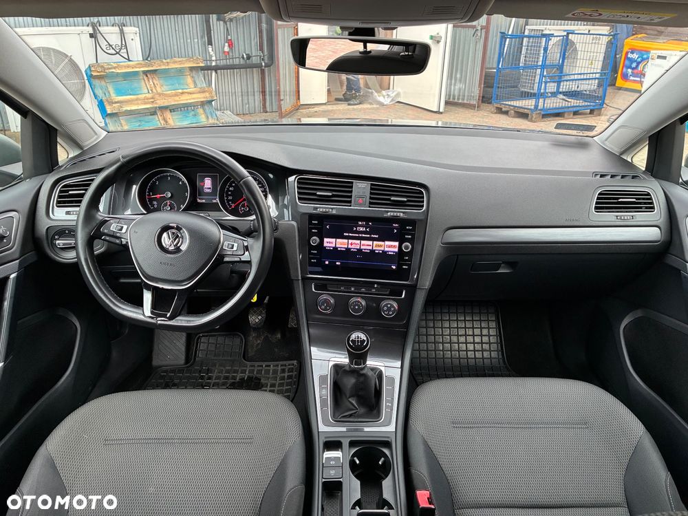 Volkswagen Golf 1.6 TDI BMT Comfortline - 5