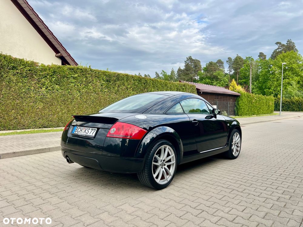 Audi TT Coupé 1.8T - 8