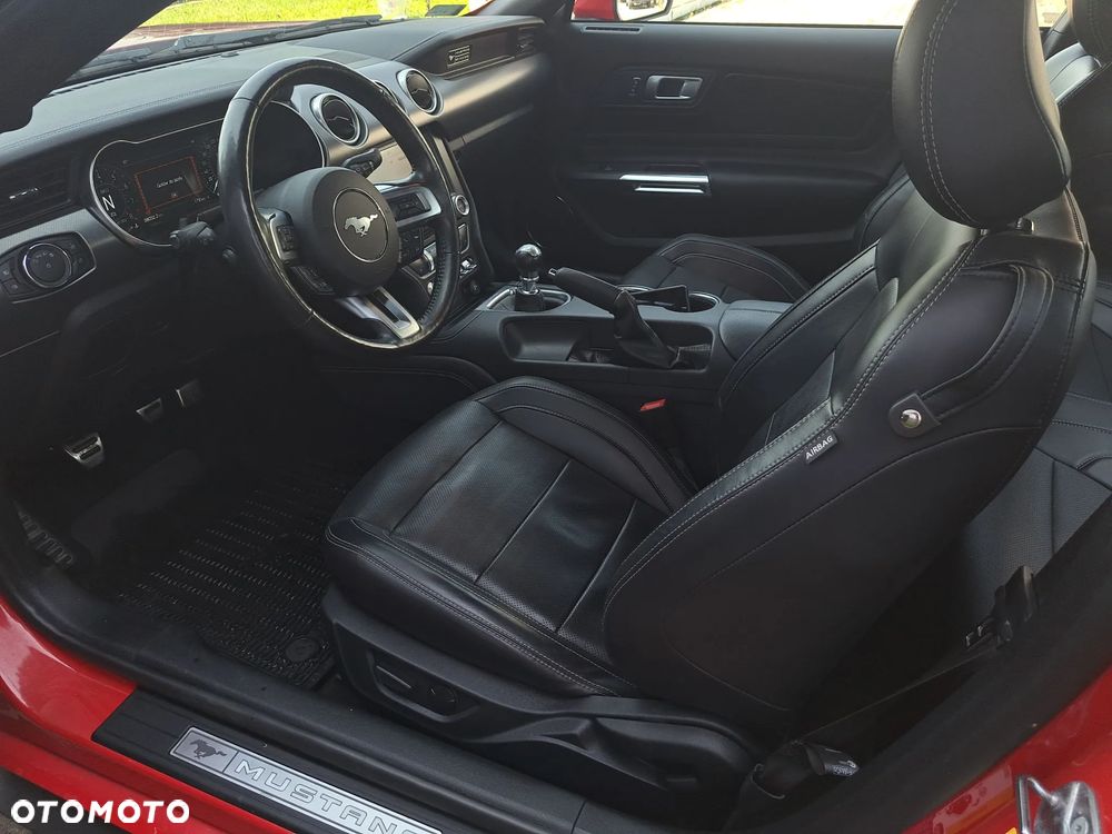 Ford Mustang 5.0 V8 GT - 13