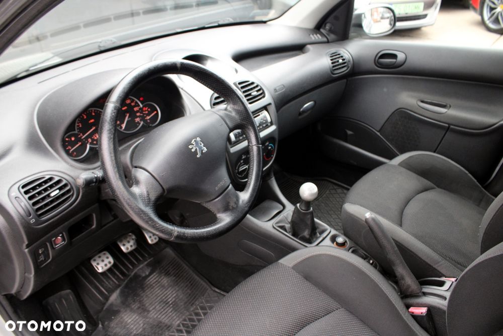 Peugeot 206 1.4 Trendy - 12