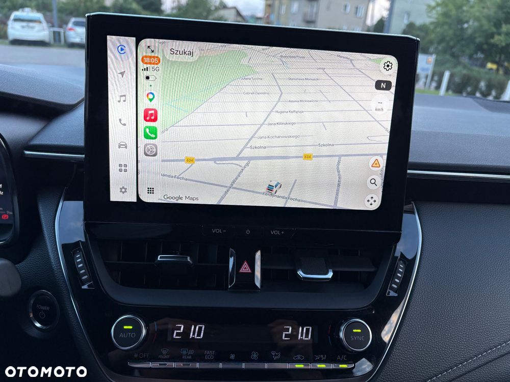 Toyota Corolla 2.0 Hybrid Style - 21