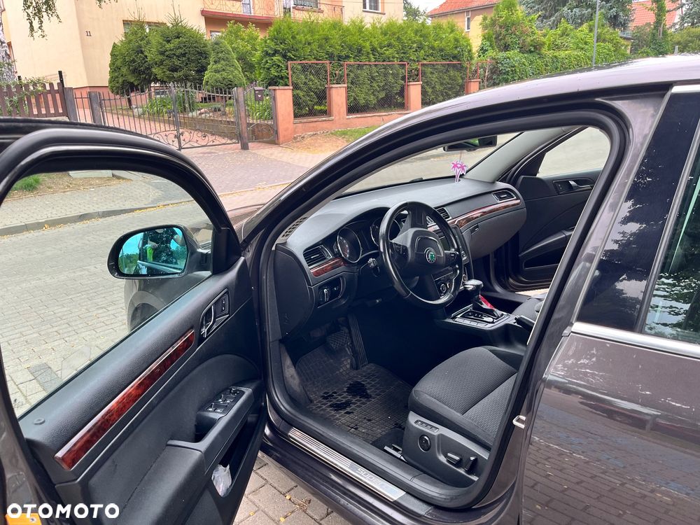 Skoda Superb 2.0 TDI Platinum DSG - 13