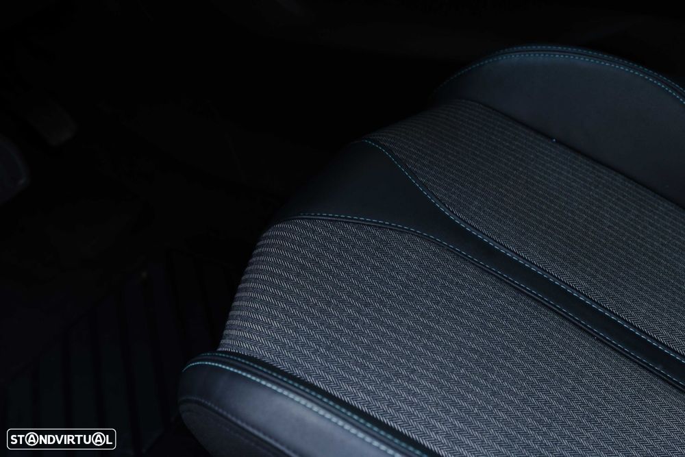 Peugeot 3008 1.2 PureTech Allure EAT8 - 10