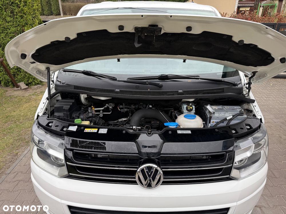 Volkswagen Multivan - 37