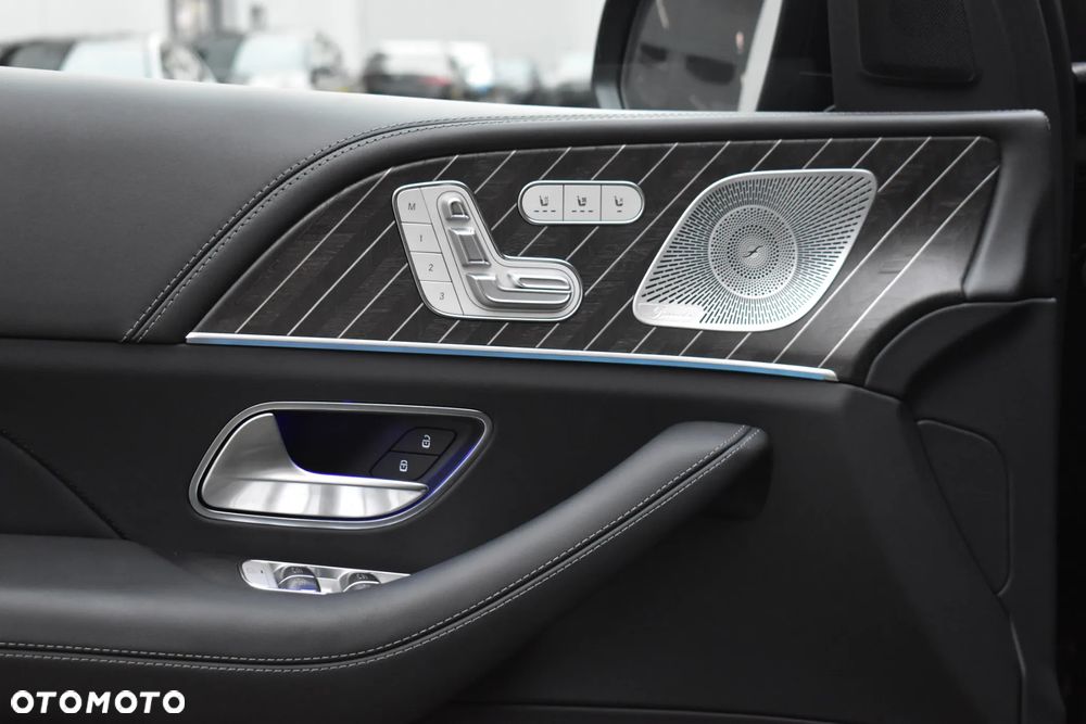 Mercedes-Benz Maybach GLS - 15