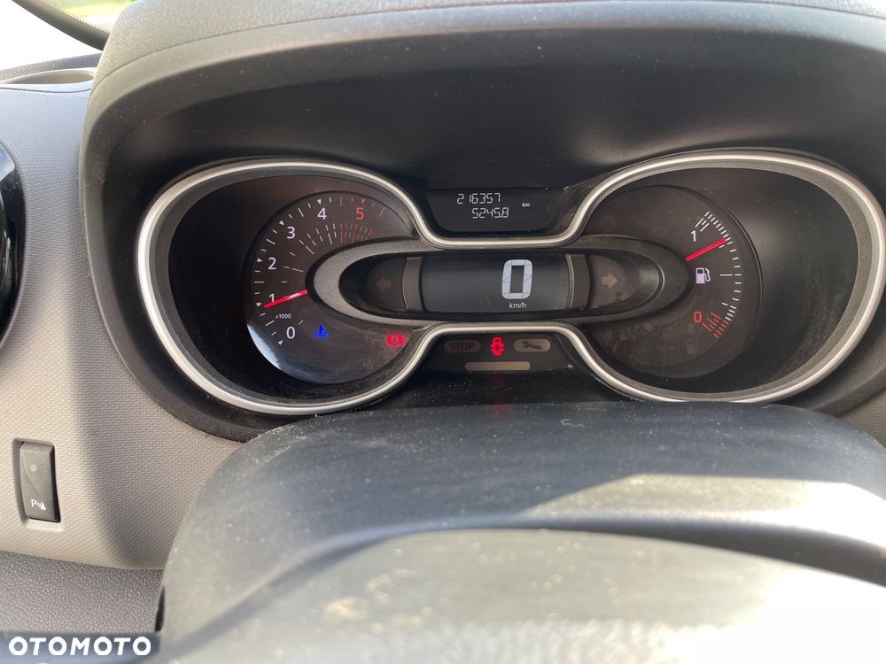 Renault Trafic - 12