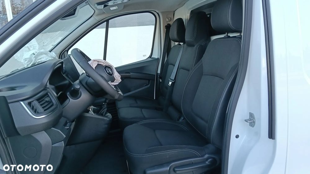 Renault Trafic - 10