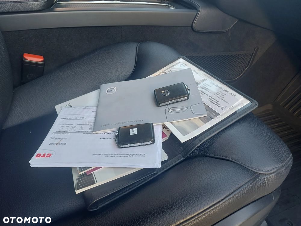 Volvo V90 D5 AWD Geartronic Momentum Pro - 34