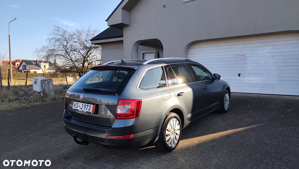 Skoda Octavia 2.0 TDI DSG Ambition - 22