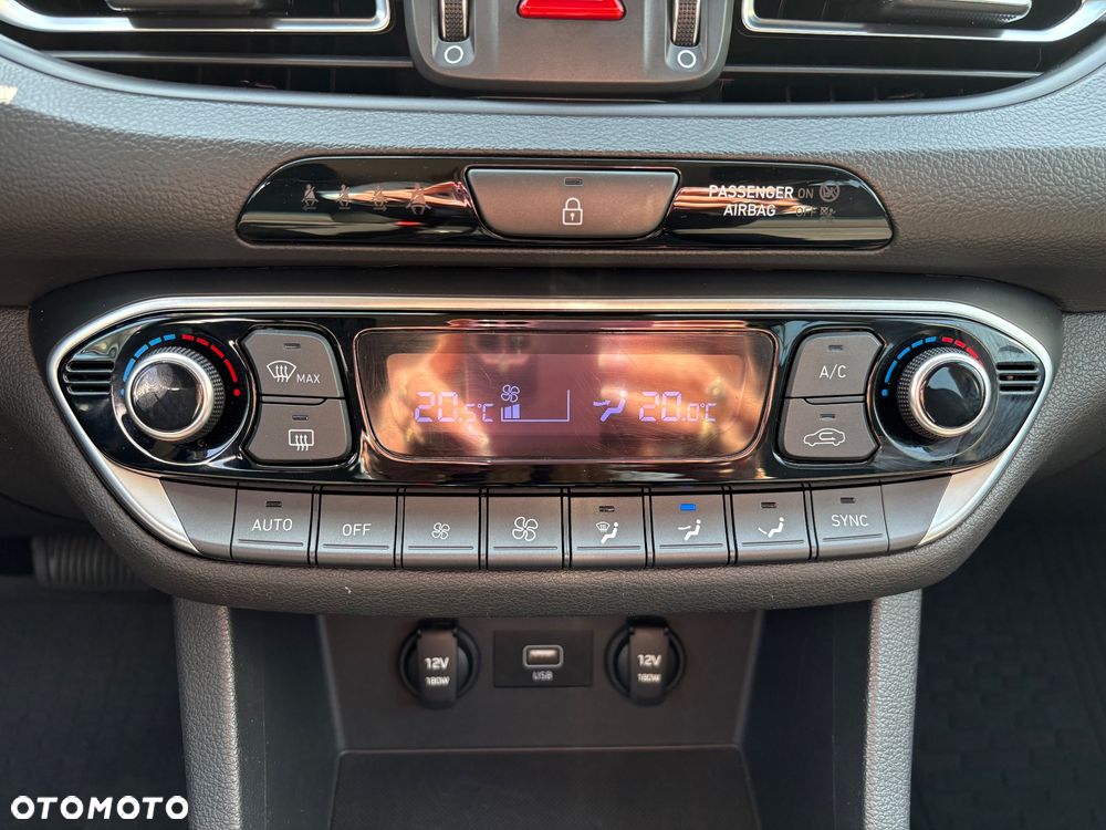 Hyundai i30 1.5 T-GDI 48V Smart DCT - 19