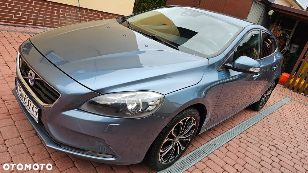 Volvo V40 T3 Momentum - 11