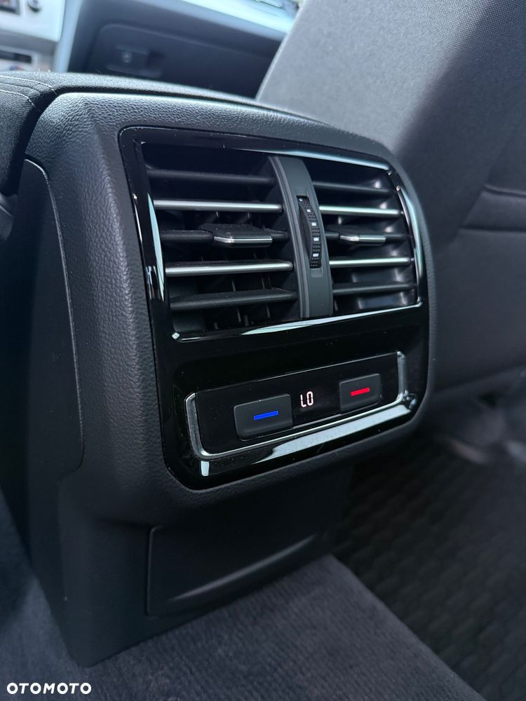 Volkswagen Passat 2.0 TDI SCR Comfortline DSG - 15