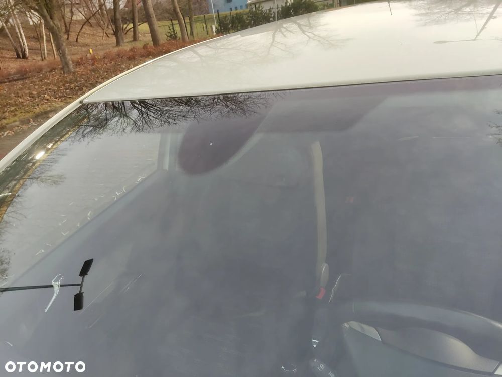 Opel Corsa 1.2 16V Cosmo - 24