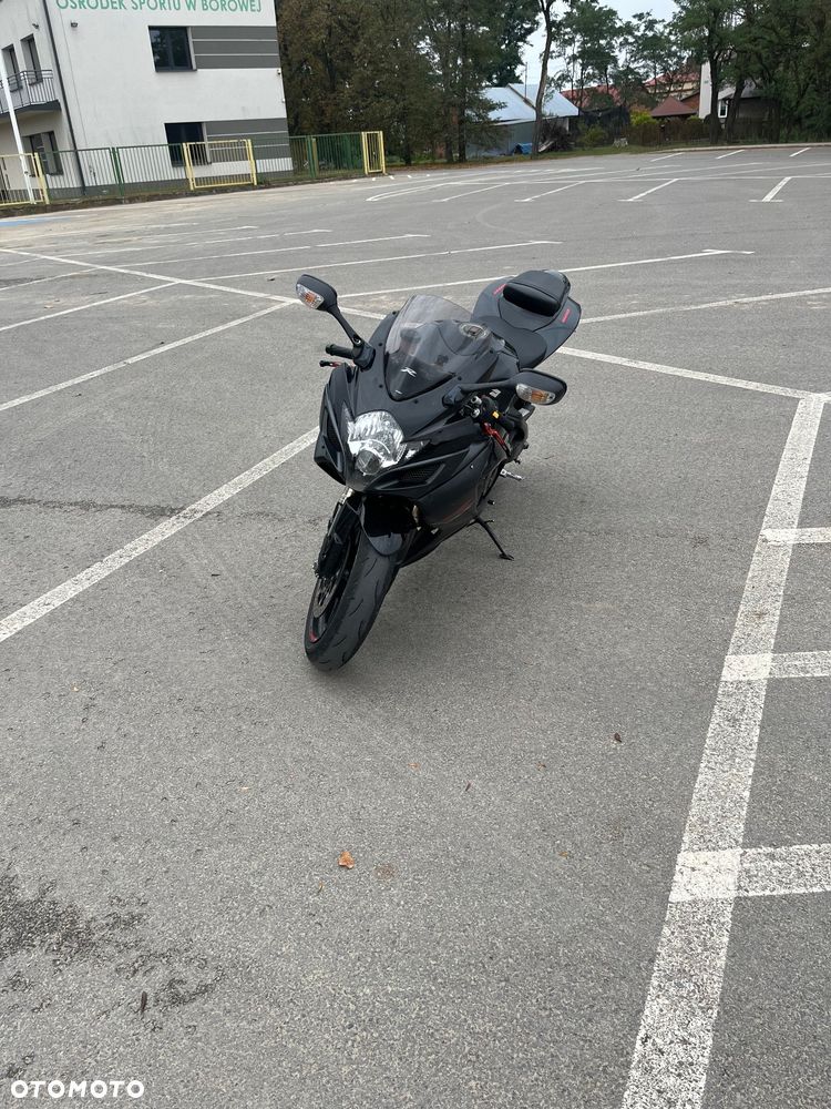 Suzuki GSX-R - 2