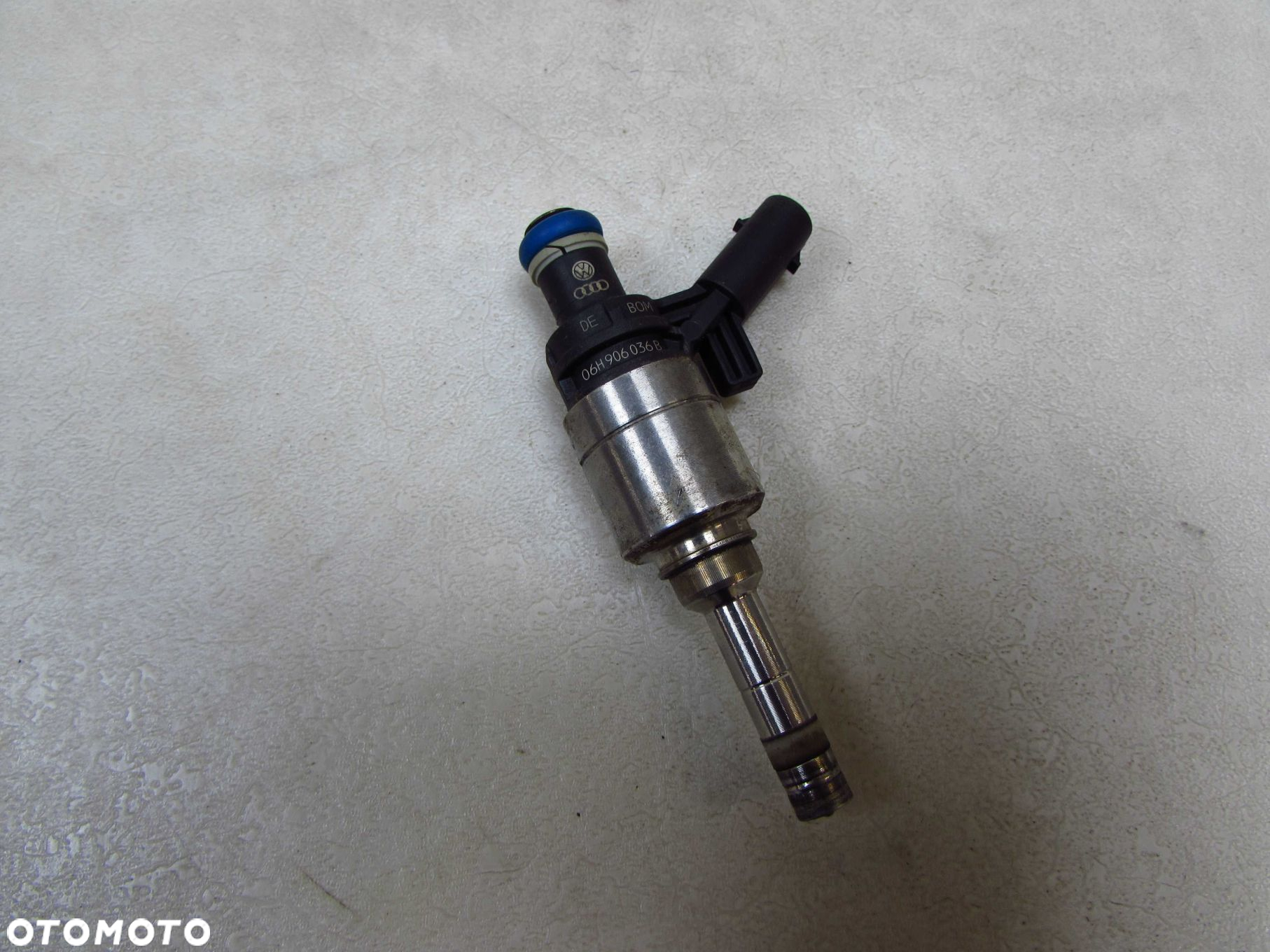 VW AUDI SEAT SKODA 1.8 TFSI WTRYSK WTRYSKIWACZ PALIWA 06H906036B 0261500033 - 2
