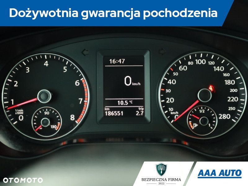 Volkswagen Jetta - 9