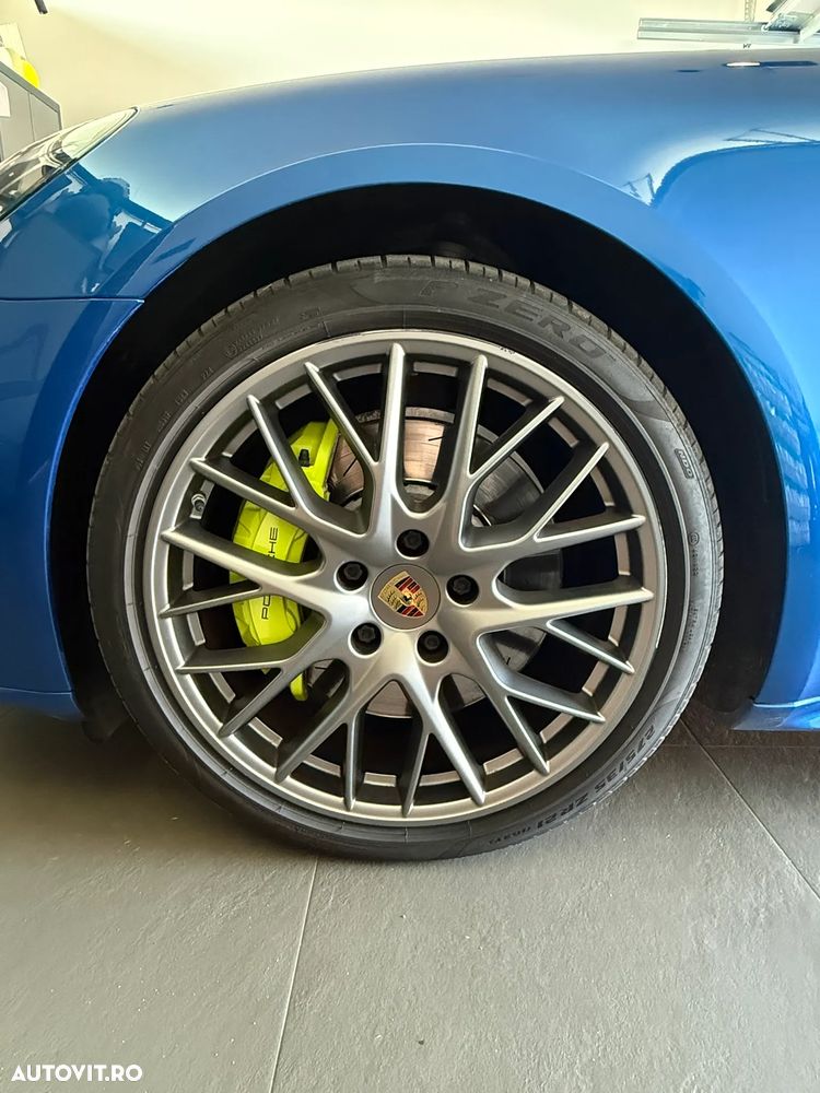 Porsche Panamera 4 E-Hybrid - 7