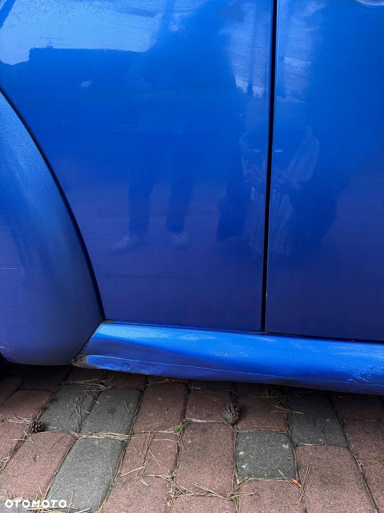 Volkswagen New Beetle - 8