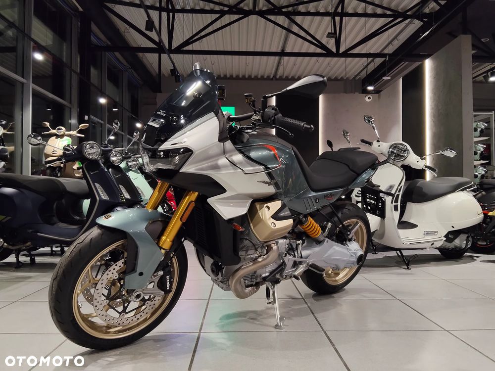 Moto Guzzi V100 Mandello - 8