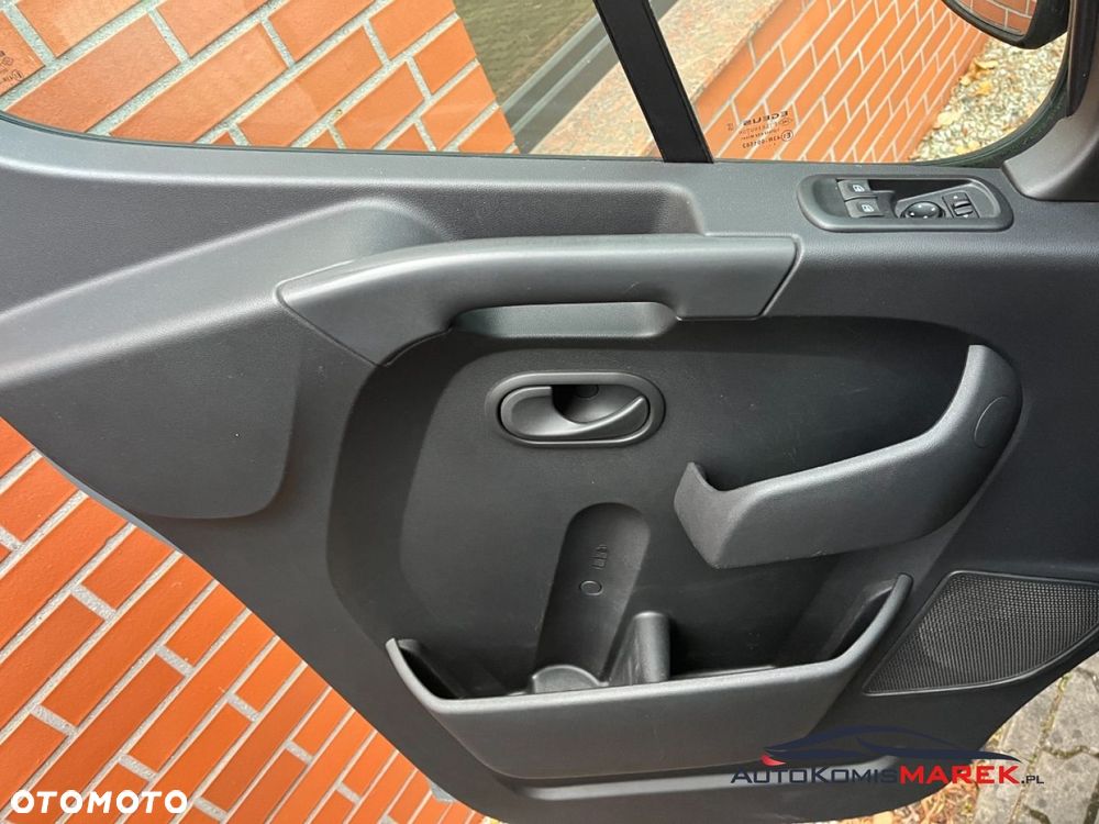 Renault Master - 16