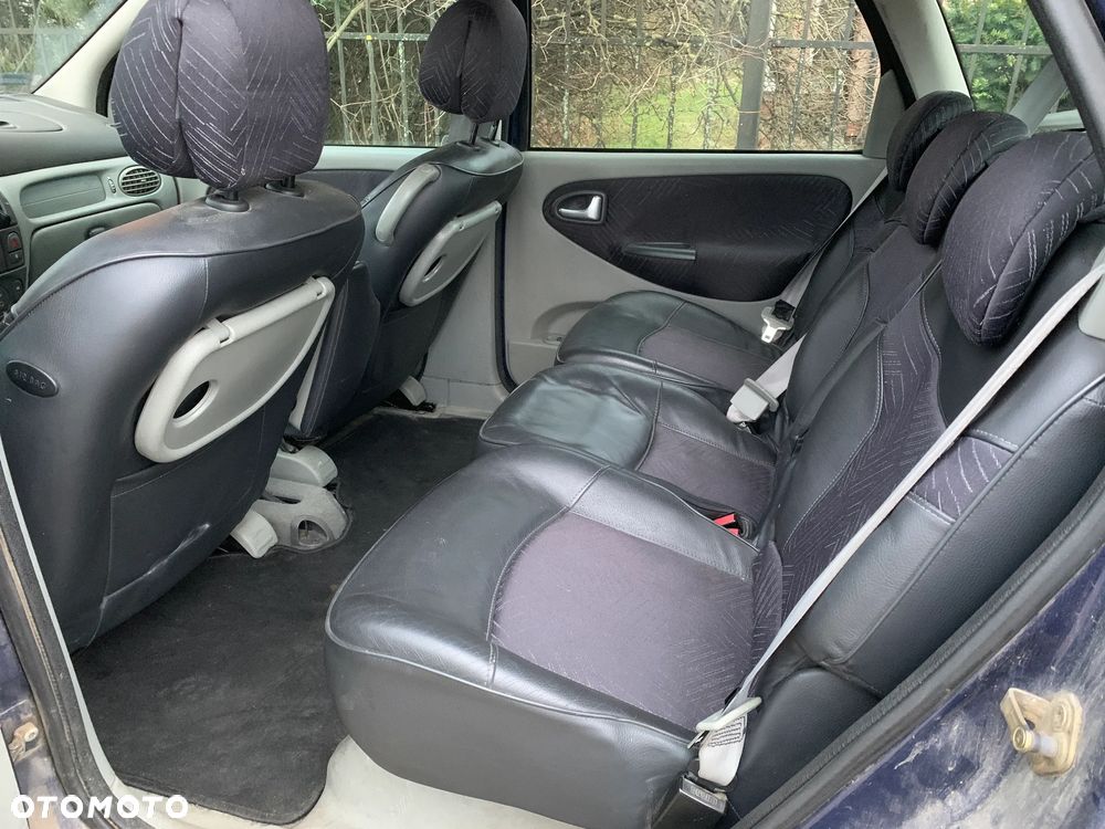 Renault Scenic - 7