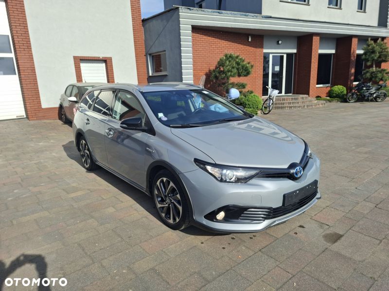 Toyota Auris 1.8 VVT-i Automatik Design Edition - 1