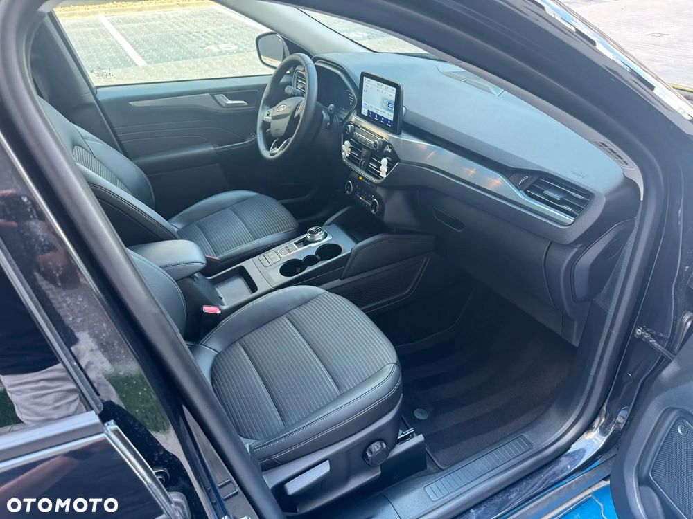 Ford Kuga - 8