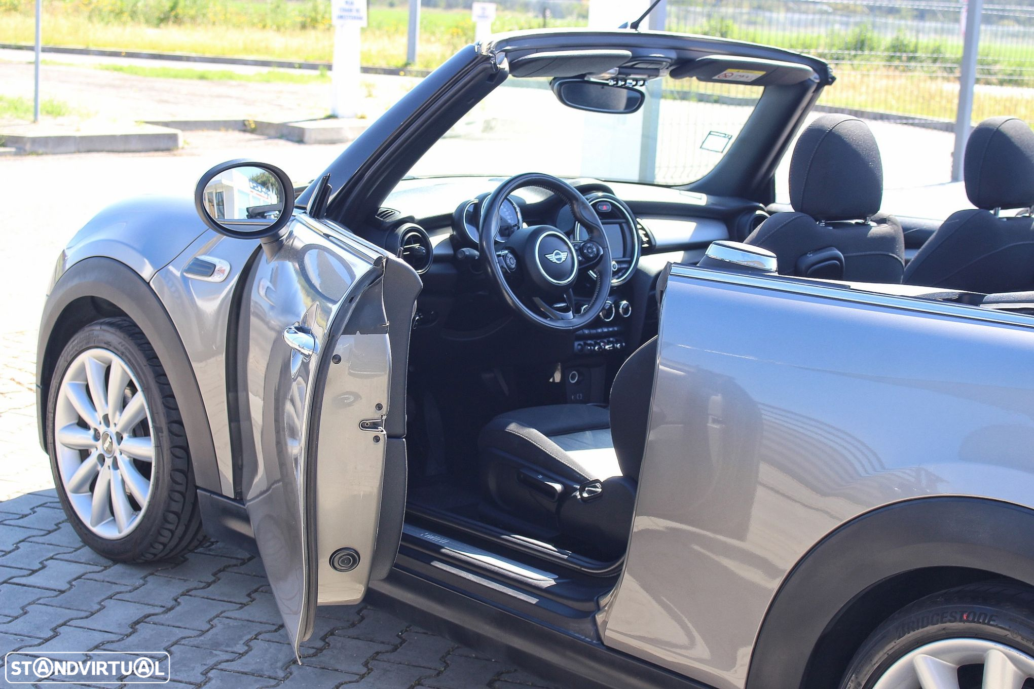 MINI Cabrio Cooper D - 24