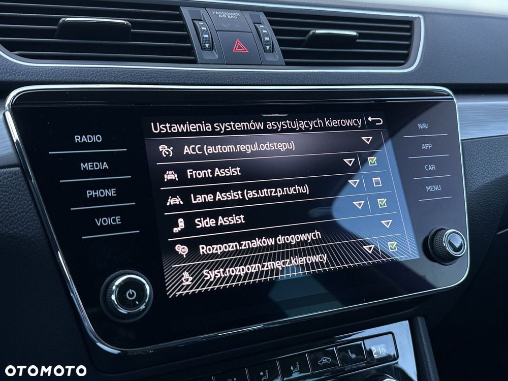 Skoda Superb 1.5 TSI Style DSG - 29