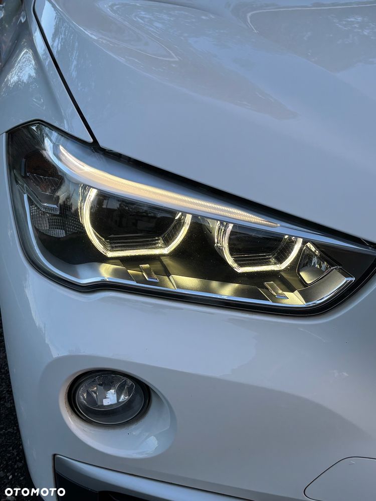 BMW X1 sDrive18d xLine - 39