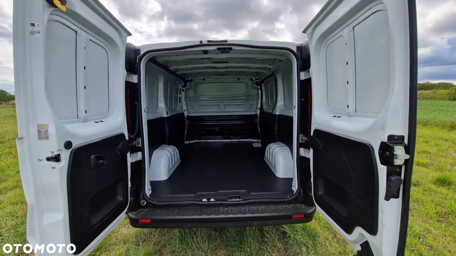 Renault Trafic - 23