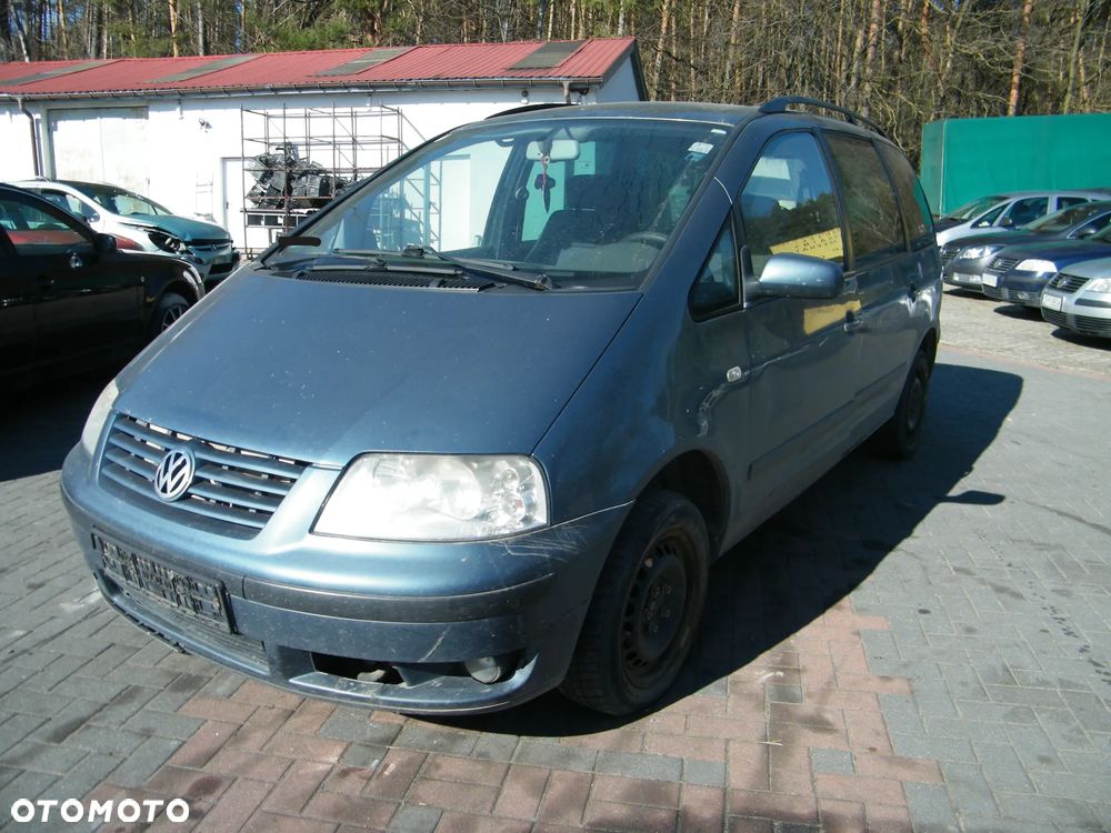 Volkswagen Sharan I FL (95-00r.) 1.9 TDI 115KM. Silnik AUY Skrzynia EHH lakier LC5W. Cały na części. GWARANCJA !!!  Przód Tył Zestaw Komplet Drzwi Klapa Zderzak Błotnik Maska Grill Atrapa Szyba Pas Lampa Lusterko Boczki Fotel Kanapa Kokpit Deska Rozdzielcza Przełącznik Włącznik Sterownik Przewody Wiązka Instalacja Moduł Komputer Czujnik Listwa Pompa Alternator Wtryski Głowica Rozrusznik Kompresor Sprzęgło Dwumas Silnik Skrzynia ABS Klimatyzacji Paliwa Wspomagania Kolektor Turbina Przepustnica Zawór Chłodnica Koło Hak Belka Sanki Zawieszenie Mcpherson Półoś Amortyzator Wydech Tłumik Zacisk Most - 4
