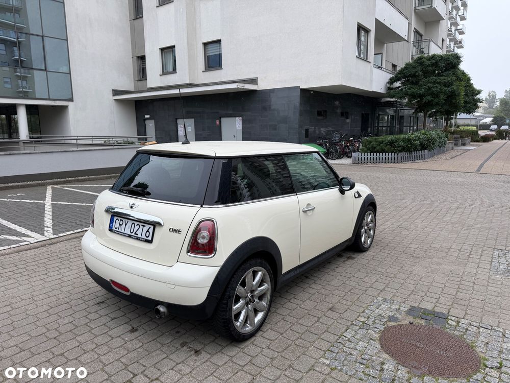 MINI Cooper Standard - 5