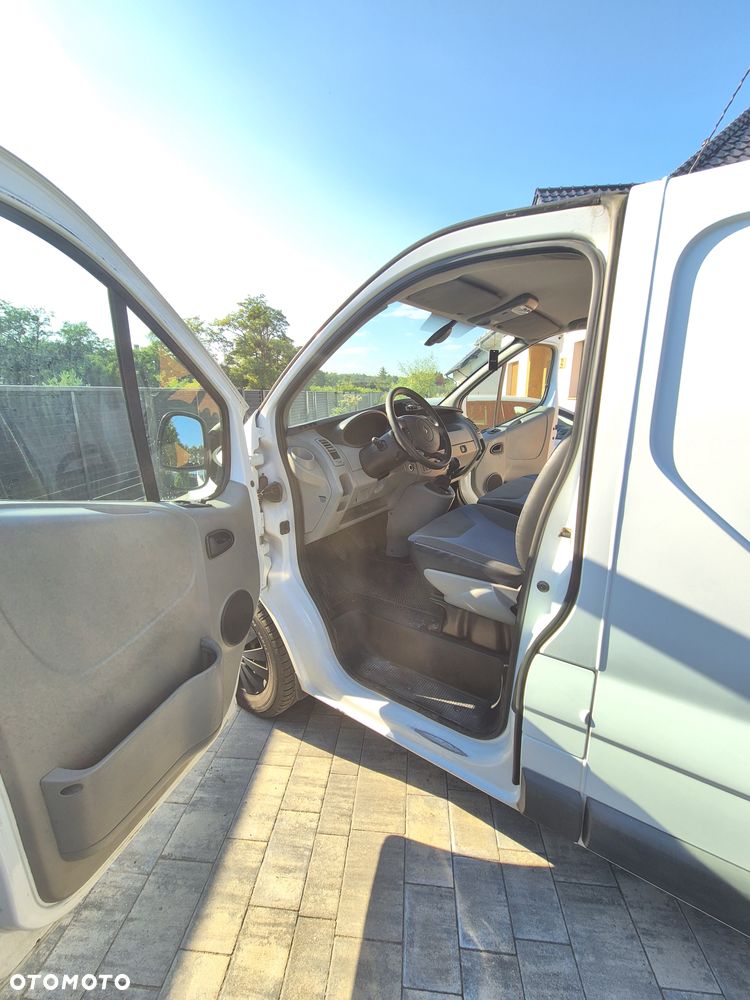 Renault Trafic - 10
