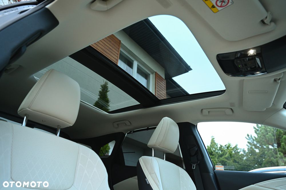 Lexus RX 350h Omotenashi - 18