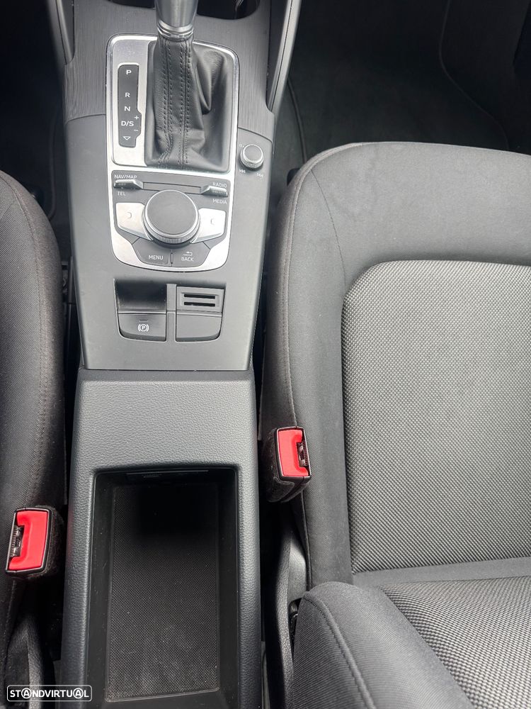 Audi A3 Limousine 1.6 TDI S tronic sport - 12