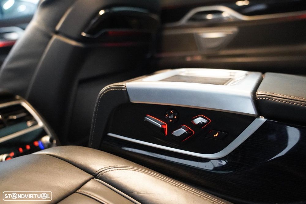 BMW 730 d Pack M - 15