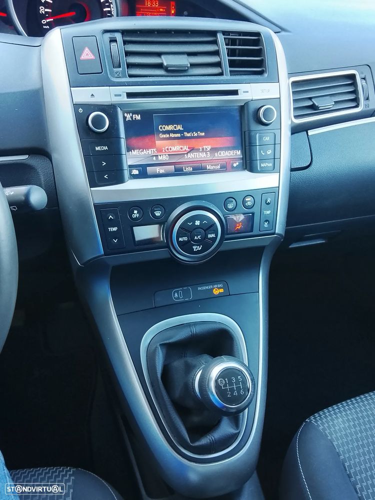 Toyota Verso 1.6 D-4D Exclusive+GPS - 13