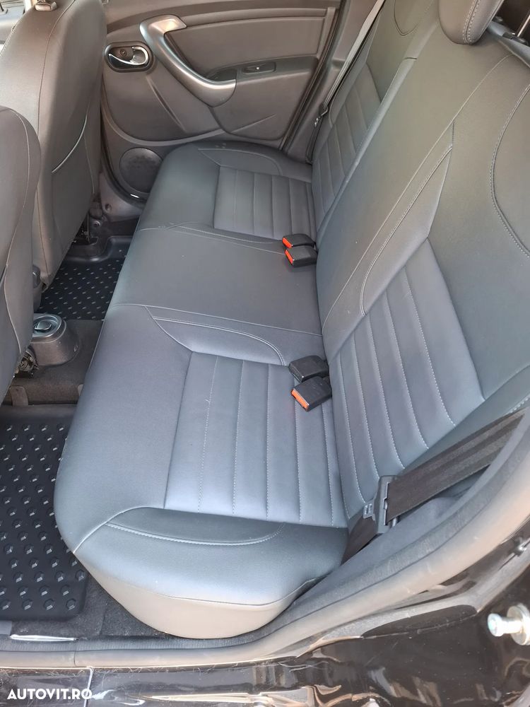 Dacia Duster 1.5 dCi 4x4 Laureate - 14