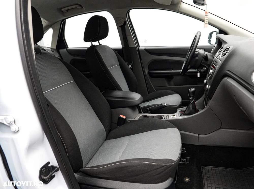 Ford Focus 1.6 TDCi Anniversary - 15