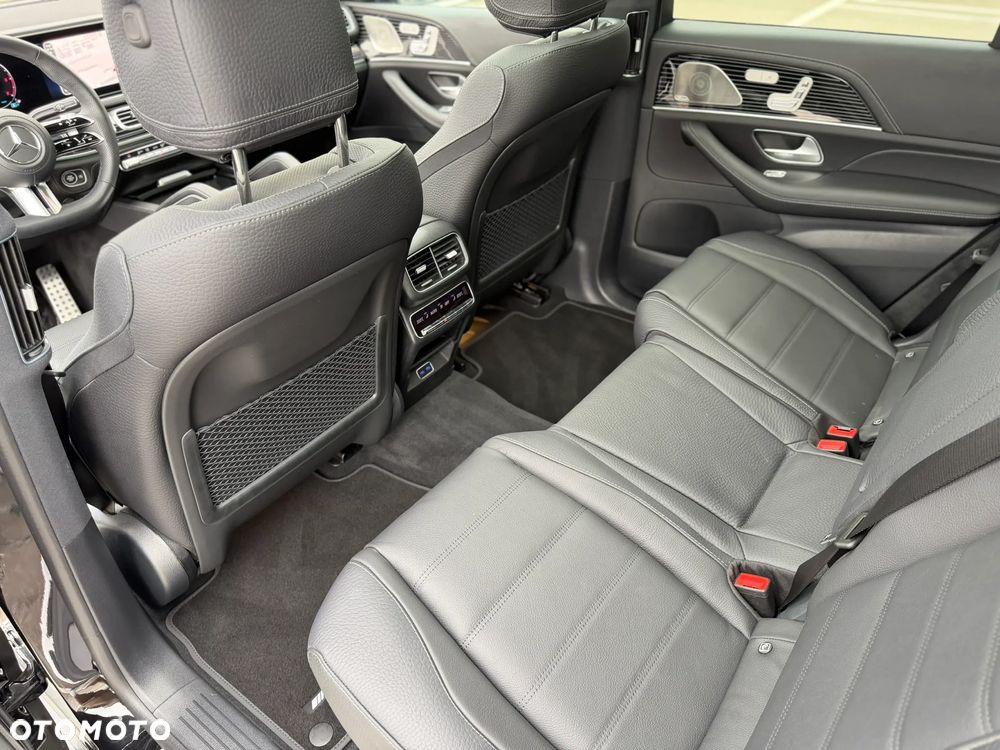 Mercedes-Benz GLS - 18